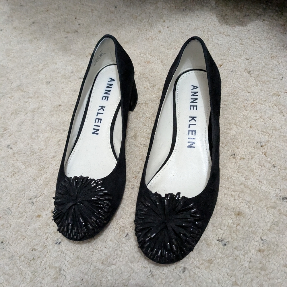 EUC ANNE KLEIN heels size 7 black